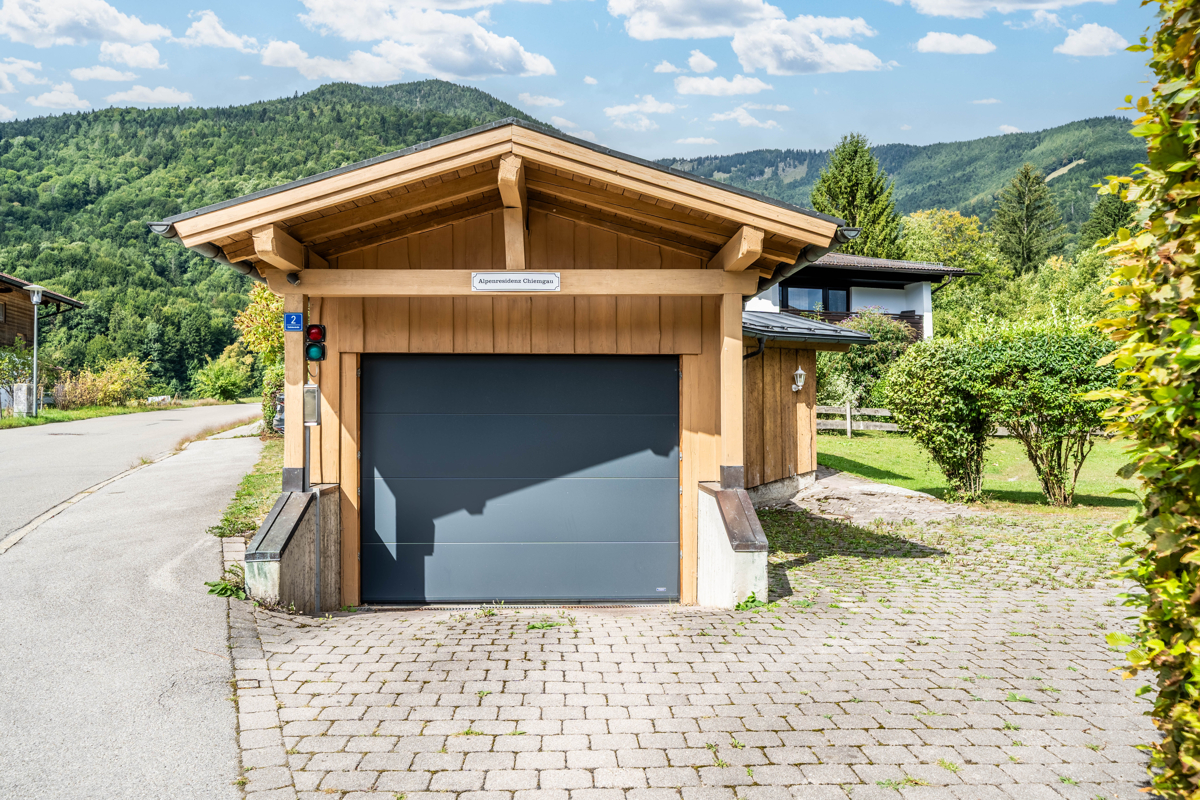 Tiefgaragenabfahrt Tiefgaragenabfahrt