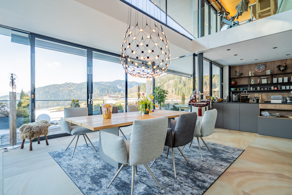 Lichterfüllter Essbereich Lichterfüllter Essbereich