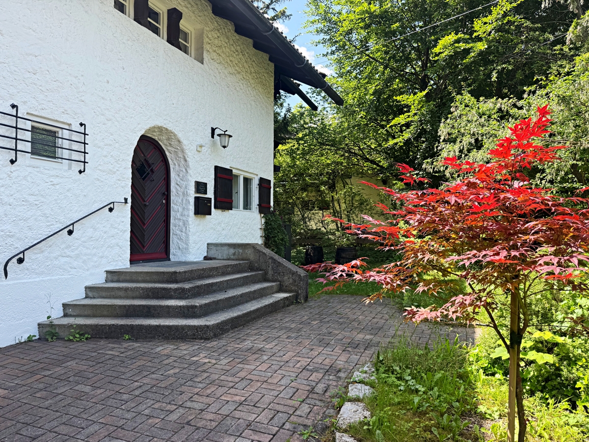 Charmanter Hauszugang