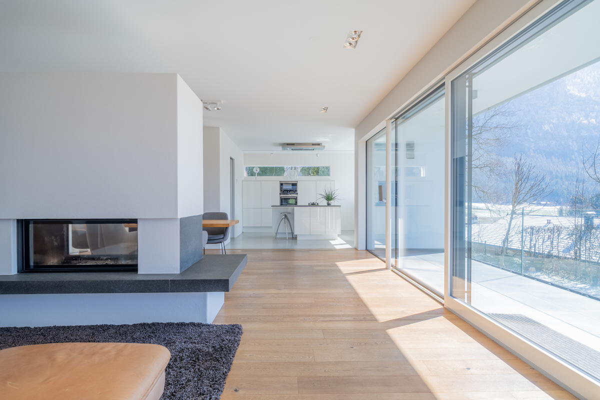 Einladender Wohnbereich mit hochwertigem Interieur