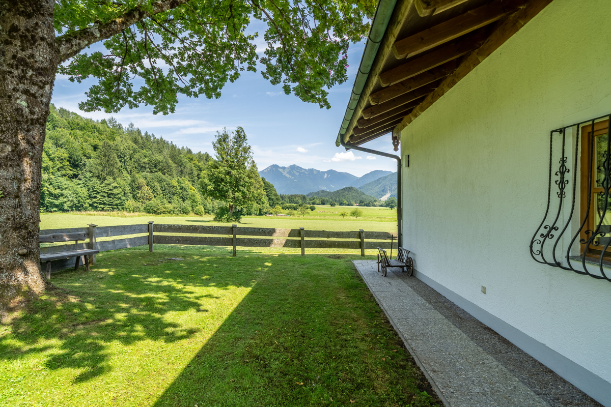 Natürlicher Schatten durch Baumbestand
