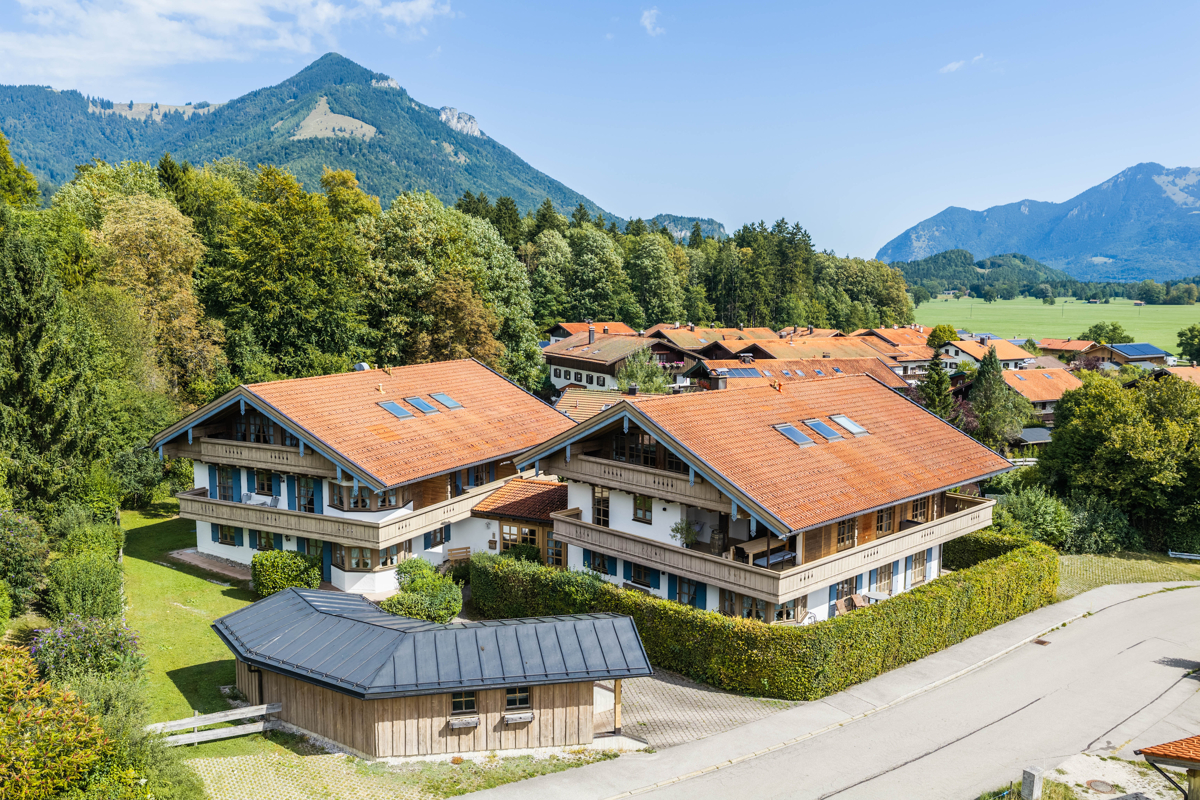 Haus A (links) und Haus B (rechts)