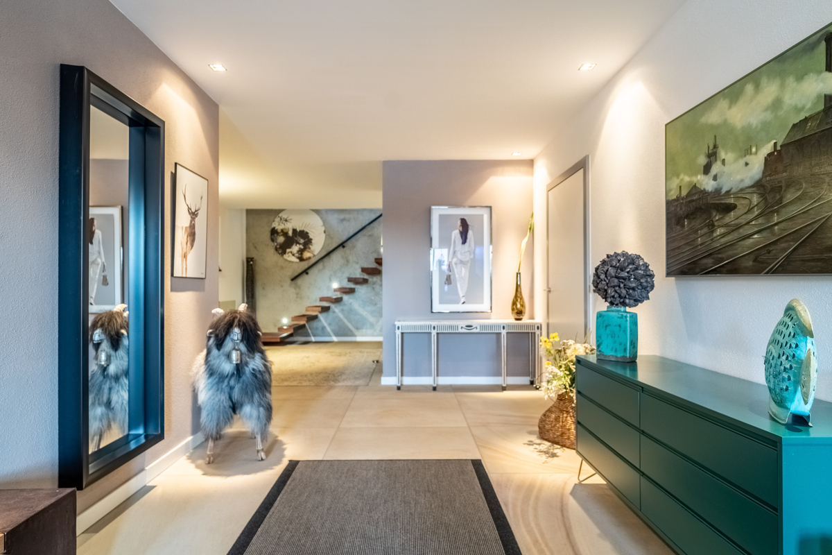 Repräsentativer Eingangsbereich Repräsentativer Eingangsbereich